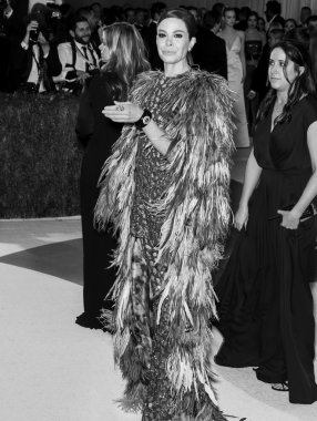 2016 Gala araya geldi.