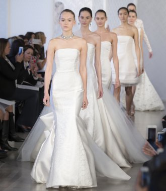 Oscar De La Renta - gelin ilkbahar/yaz 2017 pist Show