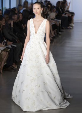 Oscar De La Renta - gelin ilkbahar/yaz 2017 pist Show