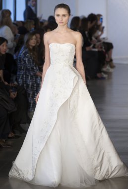 Oscar De La Renta - gelin ilkbahar/yaz 2017 pist Show