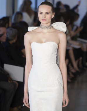 Oscar De La Renta - gelin ilkbahar/yaz 2017 pist Show