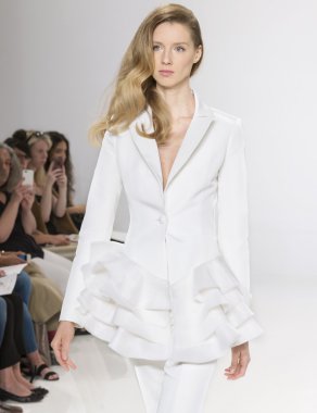 Christian Siriano Kleinfeld - gelin ilkbahar/yaz 2017 Runw için