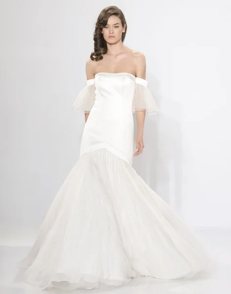 Christian Siriano For Kleinfeld - Bridal Spring / Summer 2017 Runw — стоковое фото