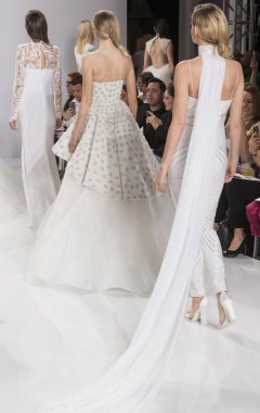 Christian Siriano Kleinfeld - gelin ilkbahar/yaz 2017 Runw için