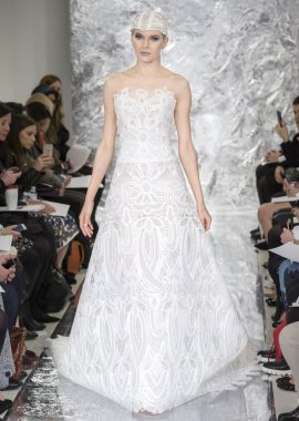 Theia - Gelin İlkbahar/Yaz 2017 Podyum Gösterisi