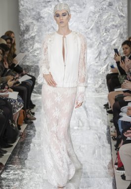 Theia - Gelin İlkbahar/Yaz 2017 Podyum Gösterisi