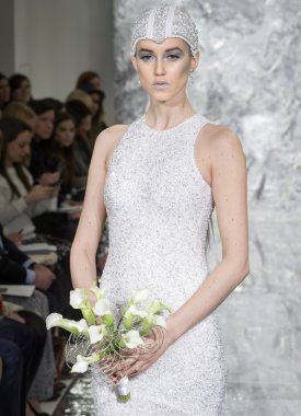 Theia - Gelin İlkbahar/Yaz 2017 Podyum Gösterisi