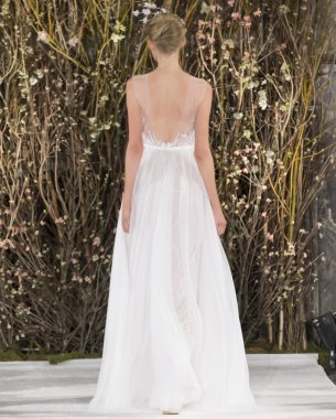 Mira Zwillinger - Gelinlik İlkbahar/Yaz 2017 Podyum Gösterisi