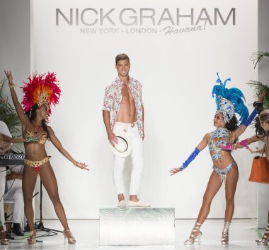 Nick Graham - Erkekler İlkbahar Yaz 2017 Koleksiyonu