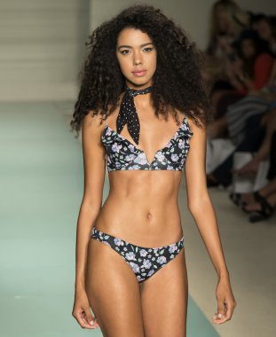 Sevgi ve limon - 2017 Funkshion yüzmek moda haftası