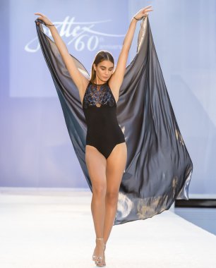 Gottex - 2017 Miami moda hafta yüzmek
