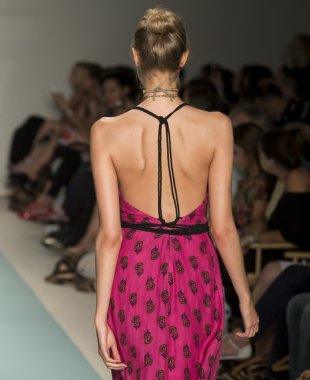 VIX Paula Hermanny - 2017 Funkshion yüzmek moda haftası