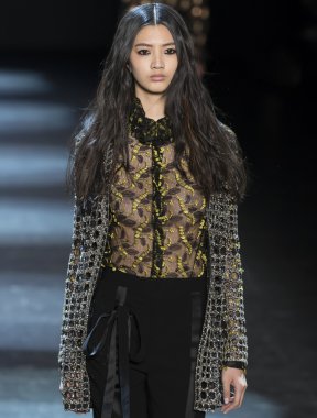 Monique Lhuillier - sonbahar kış 2016 koleksiyonu