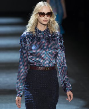 Monique Lhuillier - sonbahar kış 2016 koleksiyonu