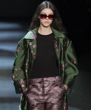 Monique Lhuillier - sonbahar kış 2016 koleksiyonu