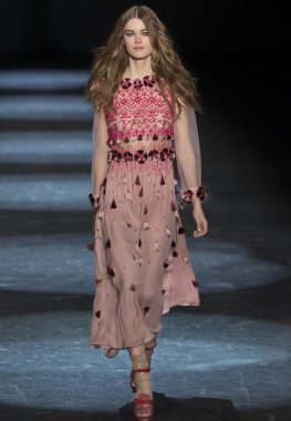 Monique Lhuillier - sonbahar kış 2016 koleksiyonu