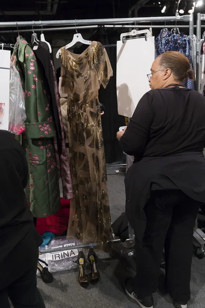 Monique Lhuillier - Colección otoño 2016 - Backstage — Foto de Stock