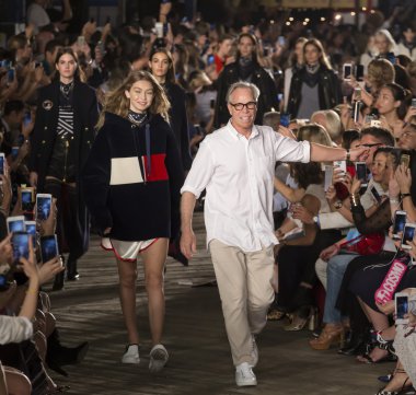 Tommy Hilfiger - Güz 2016 koleksiyonu - Bölüm 2