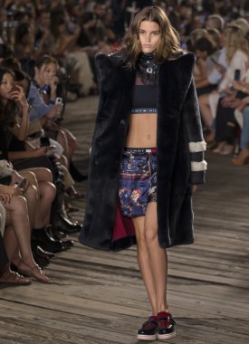 Tommy Hilfiger - Güz 2016 koleksiyonu - Bölüm 2