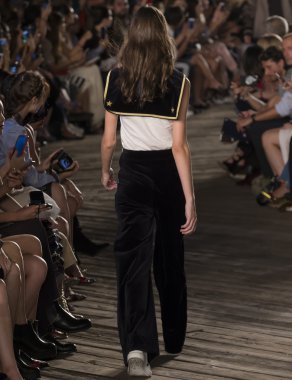 Tommy Hilfiger - Güz 2016 koleksiyonu - Bölüm 2