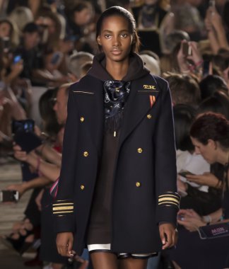 Tommy Hilfiger - Güz 2016 koleksiyonu - Bölüm 2