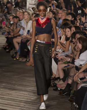 Tommy Hilfiger - Güz 2016 koleksiyonu - Bölüm 2