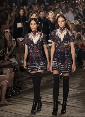 Tommy Hilfiger - Güz 2016 koleksiyonu - Bölüm 2