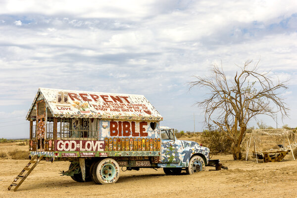 Леонард-Найт-Спасение
