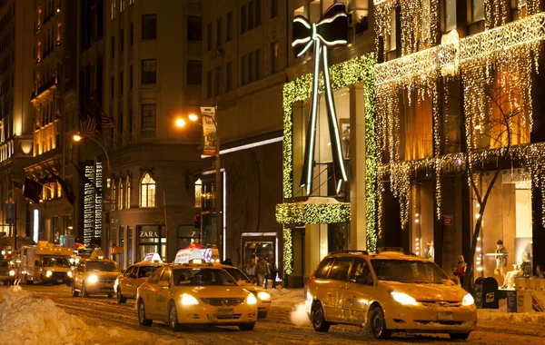 5. Avenue während der Winterferien — Stockfoto