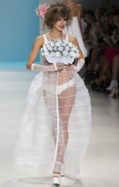 Betsey Johnson - 2015 bahar koleksiyonu