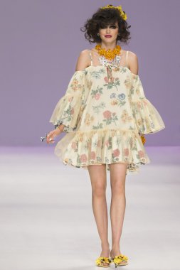 Betsey Johnson - 2015 bahar koleksiyonu