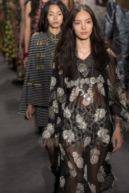 Anna sui - 2015 bahar koleksiyonu