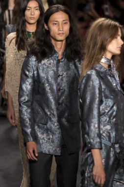Anna sui - 2015 bahar koleksiyonu