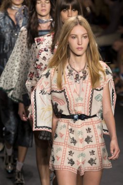 Anna sui - 2015 bahar koleksiyonu