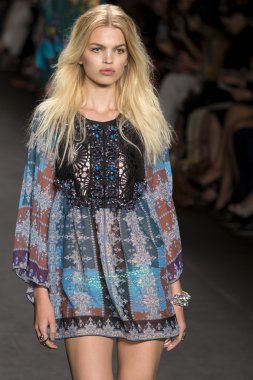 Anna sui - 2015 bahar koleksiyonu