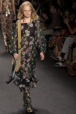 Anna sui - 2015 bahar koleksiyonu