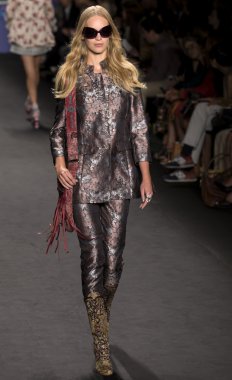 Anna sui - 2015 bahar koleksiyonu