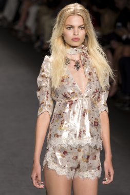 Anna sui - 2015 bahar koleksiyonu