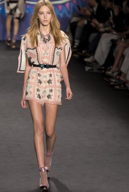 Anna sui - 2015 bahar koleksiyonu