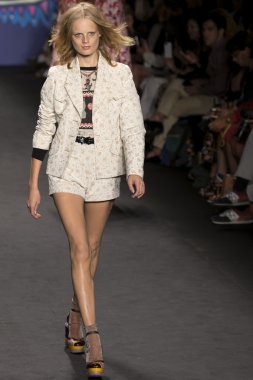 Anna sui - 2015 bahar koleksiyonu