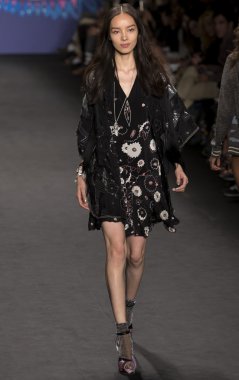 Anna sui - 2015 bahar koleksiyonu