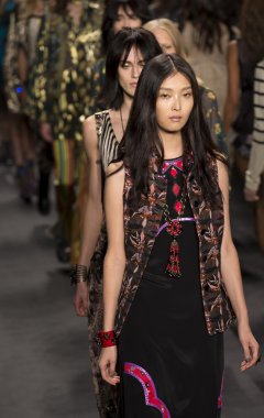 Anna sui - 2015 bahar koleksiyonu