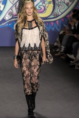 Anna sui - 2015 bahar koleksiyonu