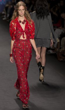 Anna sui - 2015 bahar koleksiyonu