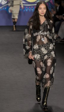Anna sui - 2015 bahar koleksiyonu
