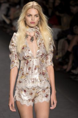 Anna sui - 2015 bahar koleksiyonu