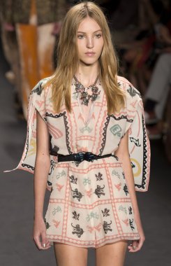 Anna sui - 2015 bahar koleksiyonu