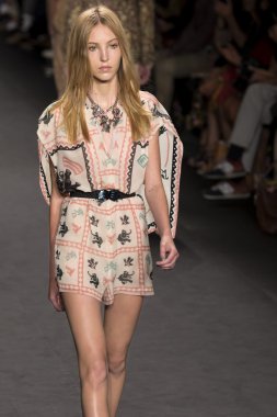 Anna sui - 2015 bahar koleksiyonu