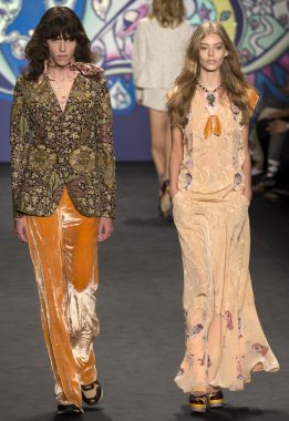 Anna sui - 2015 bahar koleksiyonu