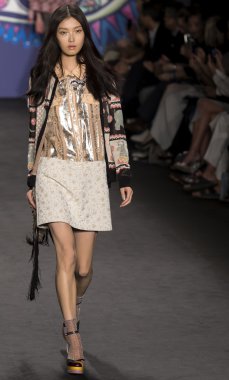 Anna sui - 2015 bahar koleksiyonu
